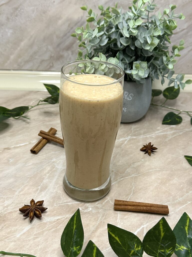 Smuti sa ukusom kolača od šargarepe