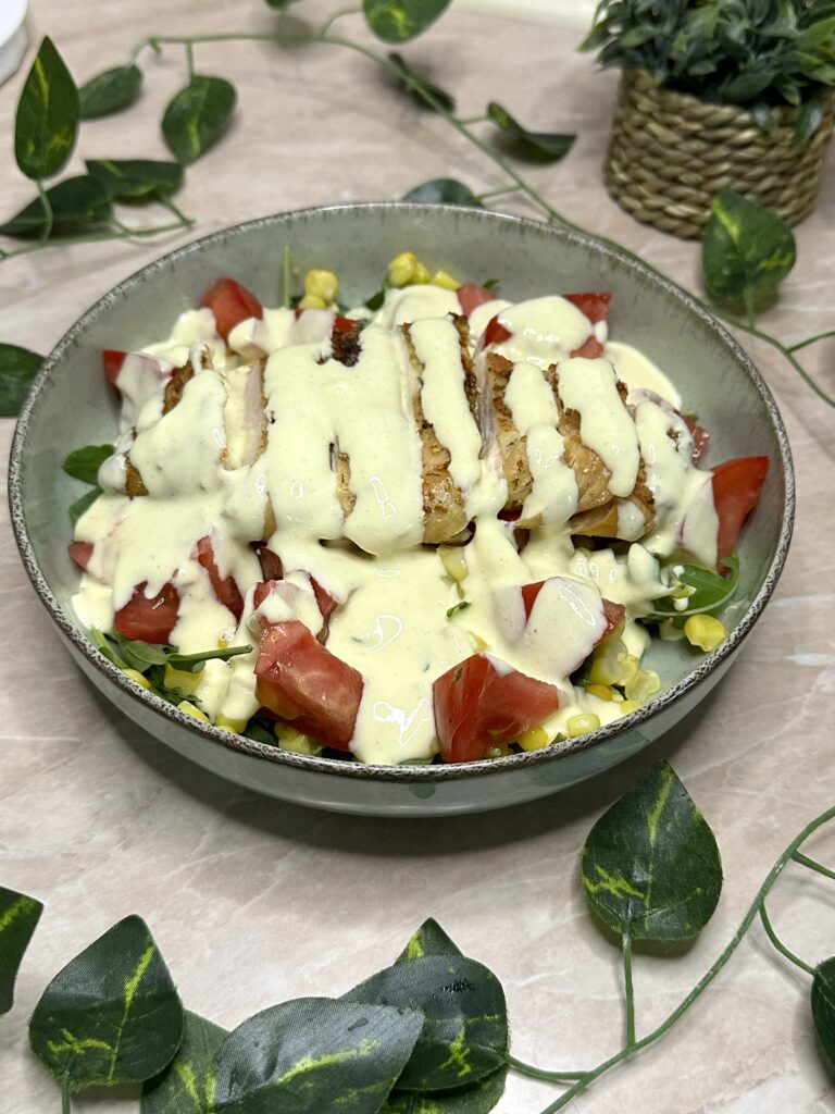 Salata sa piletinom i kukuruzom