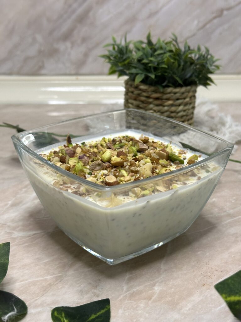 Ovsena kaša sa kefirom i orašastim plodovima