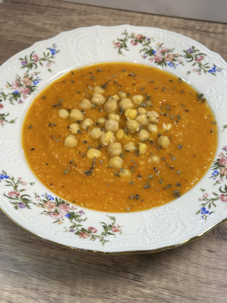 Potaž od šargarepe i leblebije