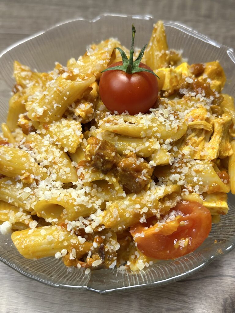 Ajvar feta pasta sa piletinom